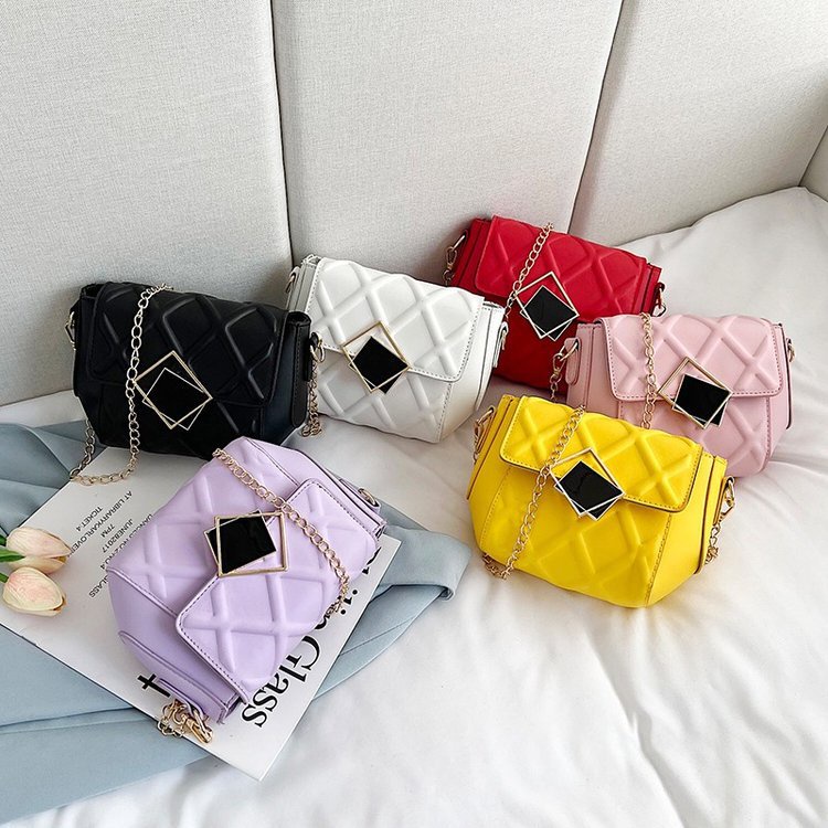 Tas Selempang Wanita Import Terbaru Korea Fashion Trend Sling Bag Chain Shoulder Bag High Quality Pu Bahan Tas Rantai Fashion Aksesoris