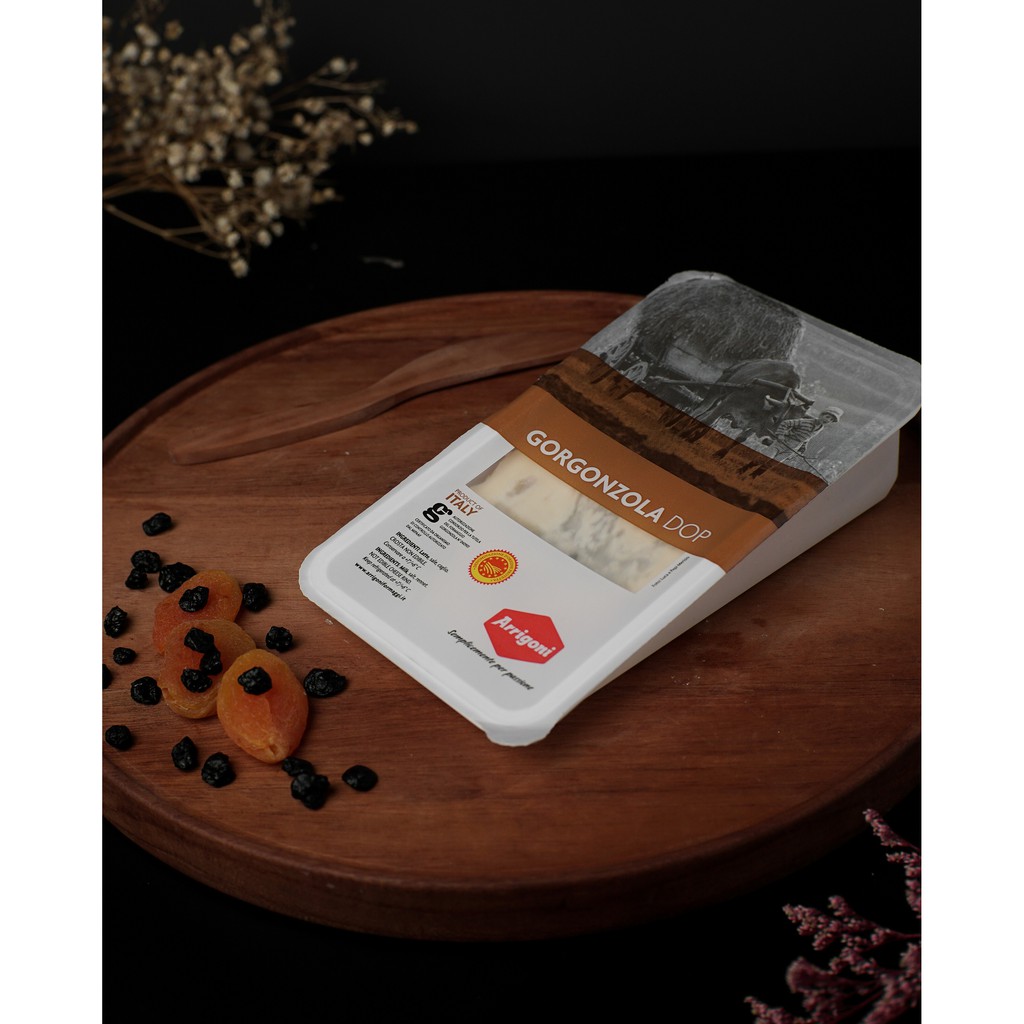 

ARRIGONI-GORGONZOLA DOLCE DOP- CHAT ME FOR FREE DELIVERY
