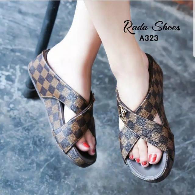 Asp03 wedges daff