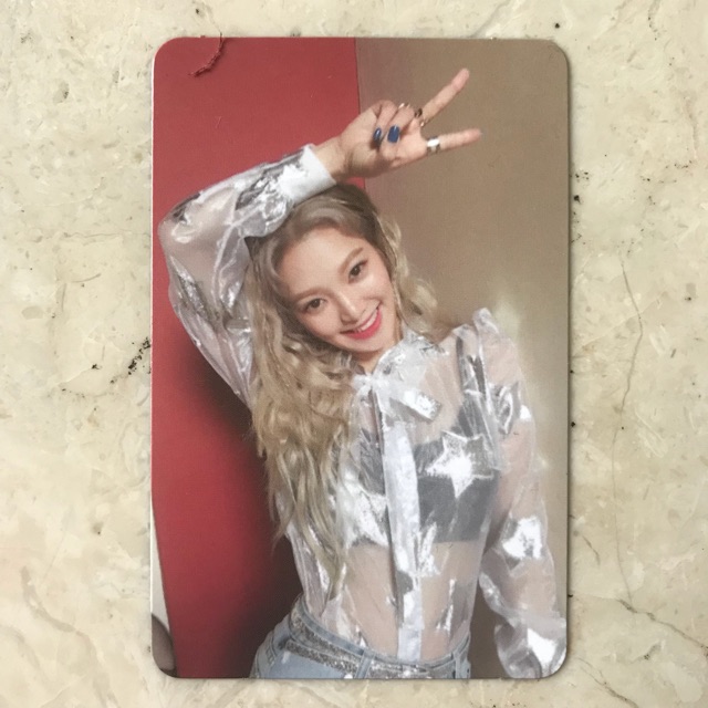 Hyoyeon Photocard - SNSD HOLIDAY NIGHT