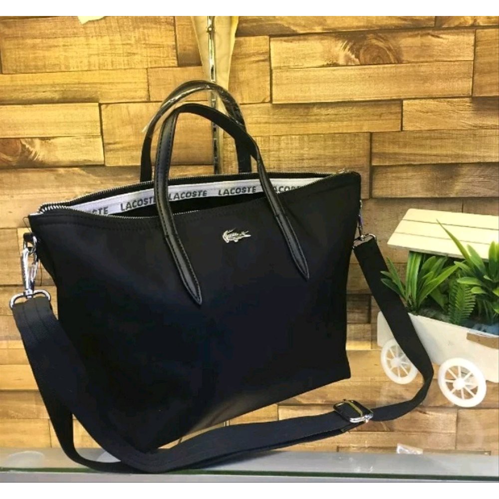 Order Langsung TAS WANITA LACOSTE PARASUT Limited