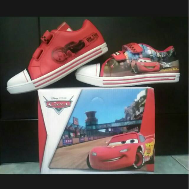 Sepatu Disney Cars