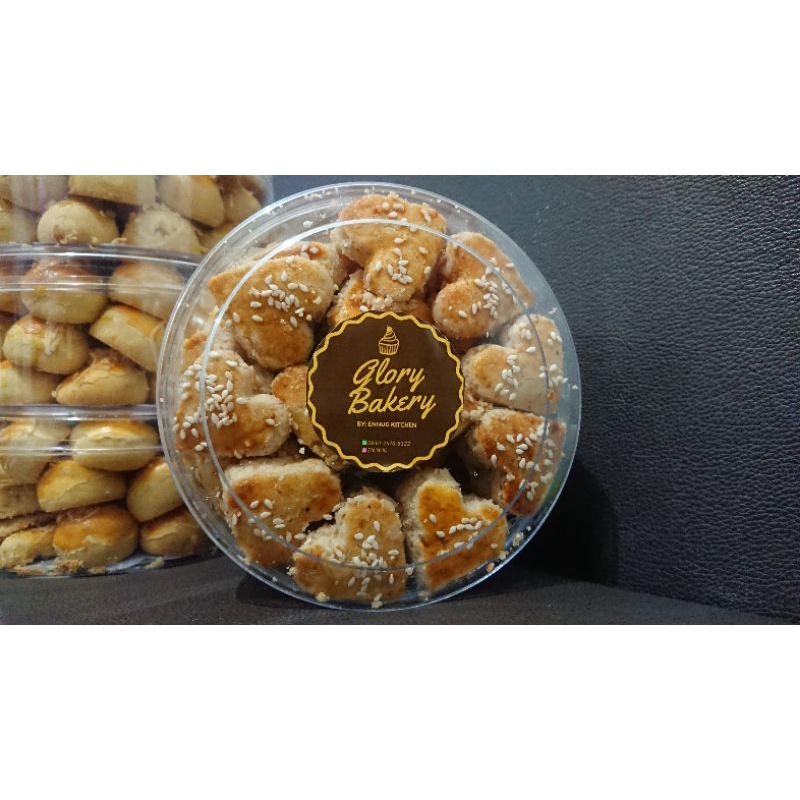 

Kue Kacang Gurih Legit 500gr By Ennug Kitchen