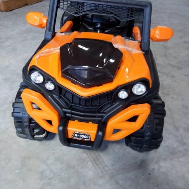 Mobil mainan anak plus aki + remot control