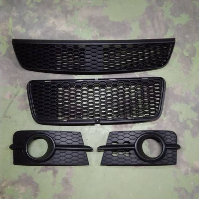 Grill  Suzuki Swift GT 2 original SGP 1 set