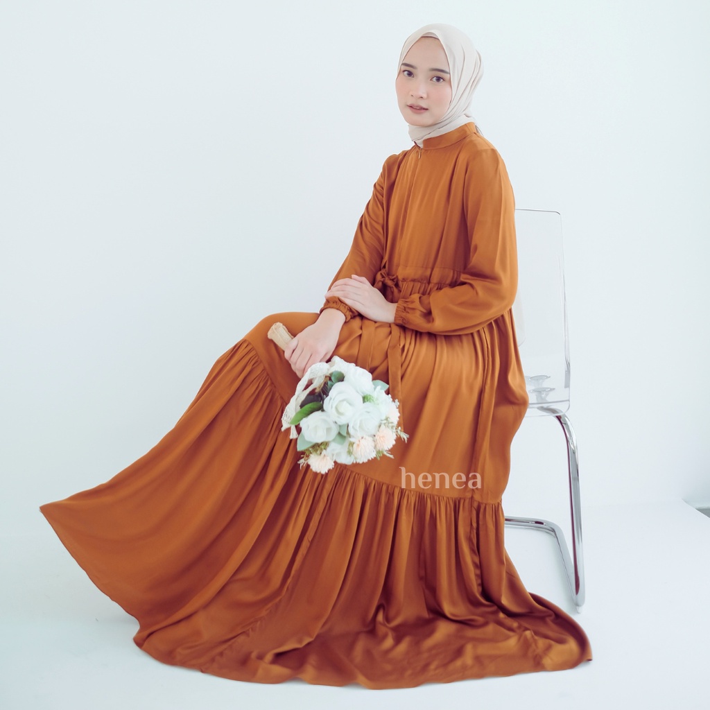 Hawwa Dress Satin By Henea Bisa COD Best Seller. Gamis Mewah Busui