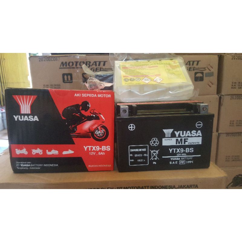 AKI KERING MOTOR NINJA 250 FI YTX9-BS 8AH