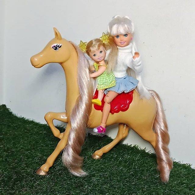Kuda Barbie Mattel