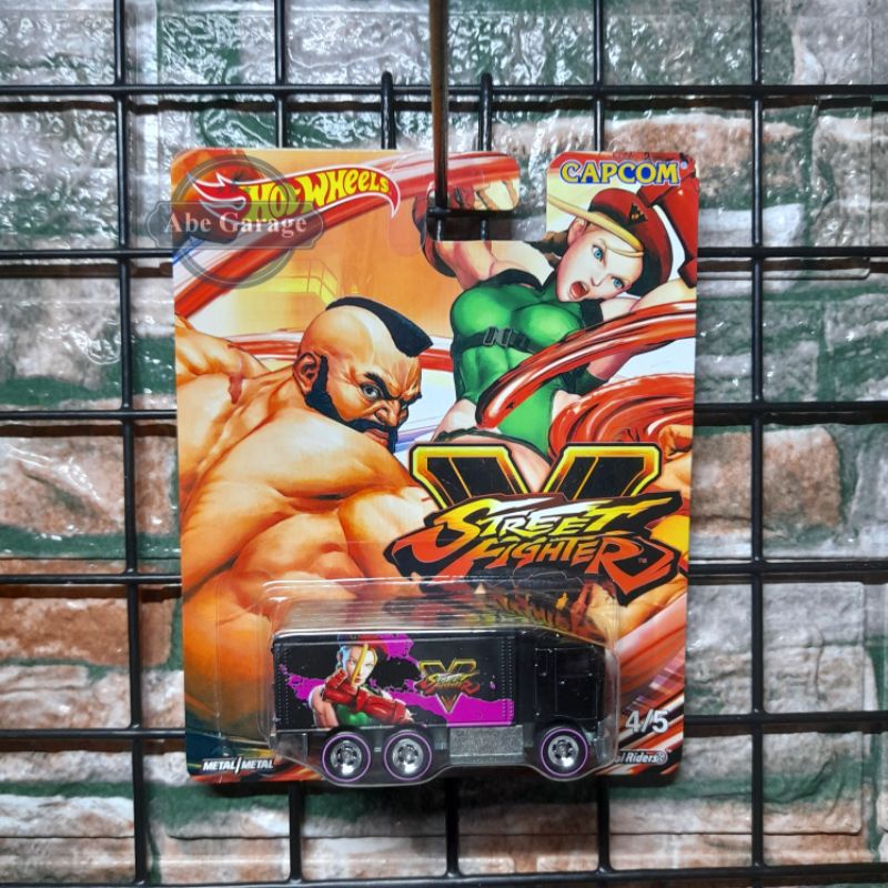 hot wheels street fighter hiway hauler