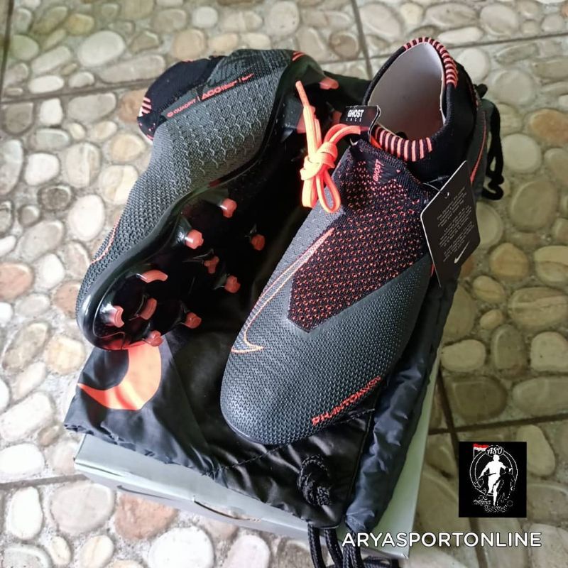 sepatu bola Nike phantom vsn elite FG