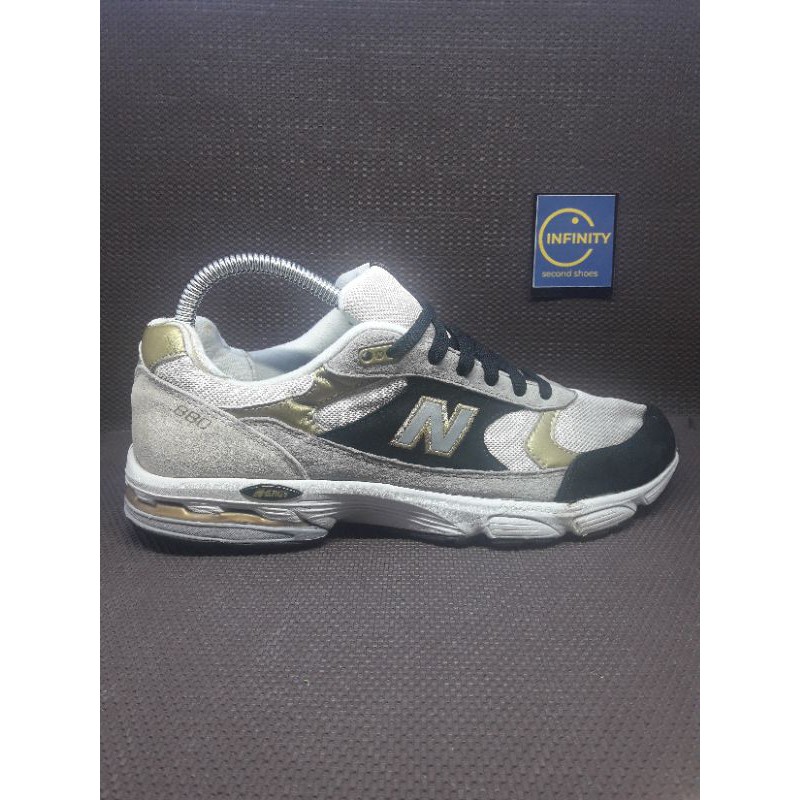 NB 880 second ori