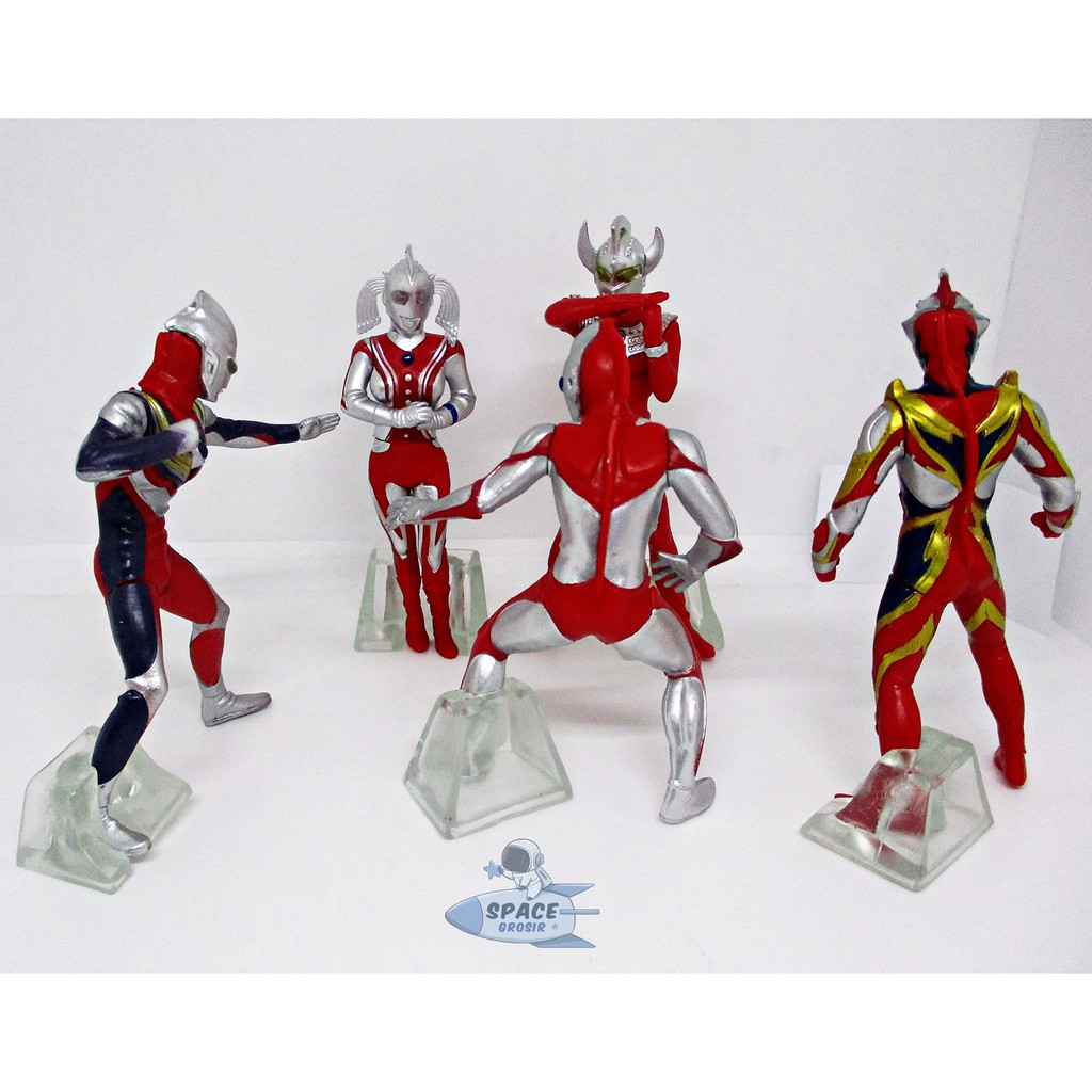 Action Figure Mainan Pajangan Ultraman isi 5