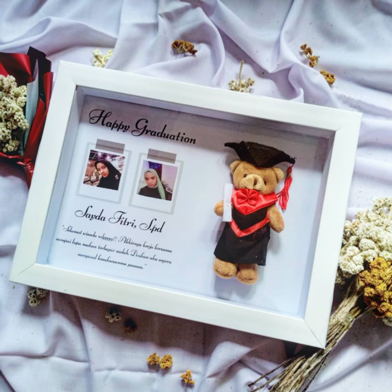 kado wisuda  3D Bingkai wisuda 3D dan bingkai bucket 3D