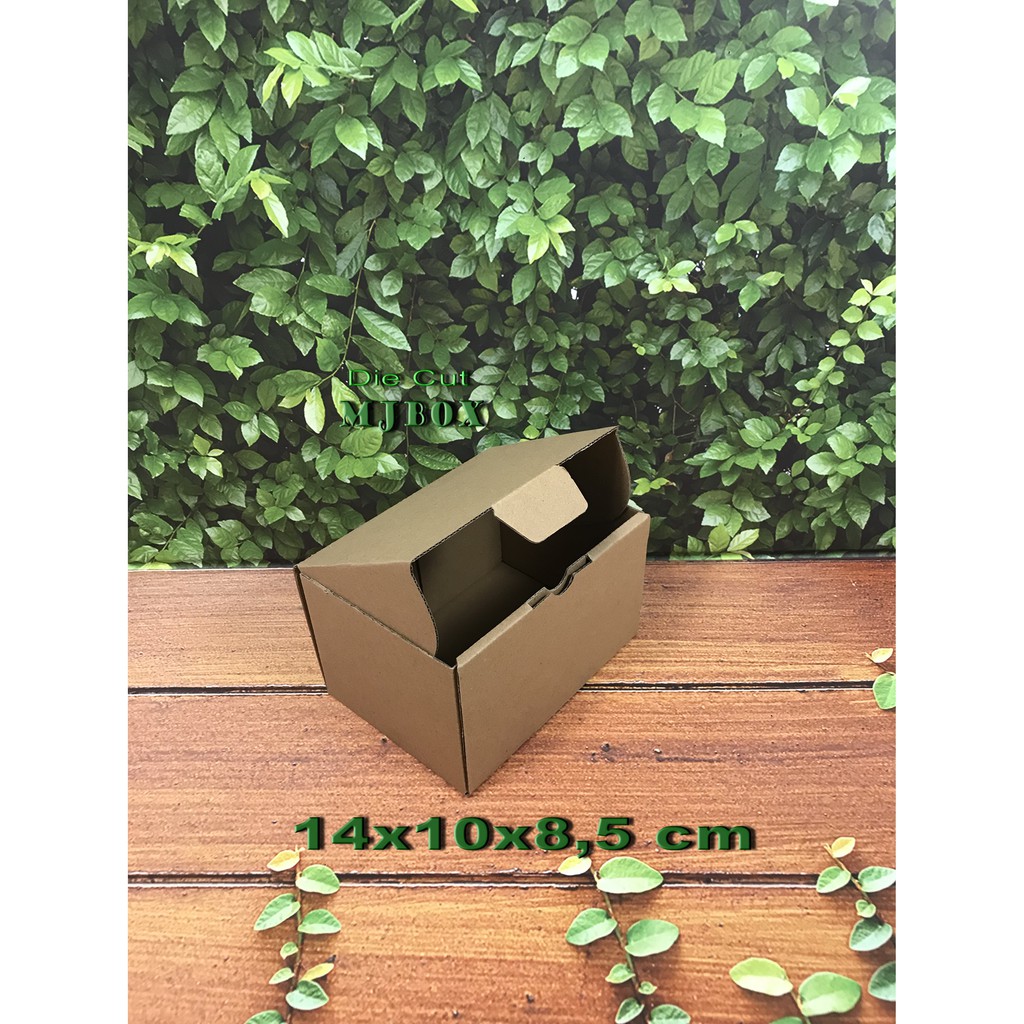 

KARDUS UK. 14x10x8,5 CM..DIE CUT KOTAK KARTON UNTUK PACKING KUE -BAJU- SOUVENIR - MODEL BOX PIZZA