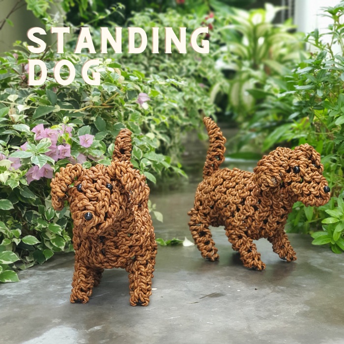 Leolle Patung Pajangan Anjing Anyaman Standing Dog Aksesoris Dekorasi Rumah