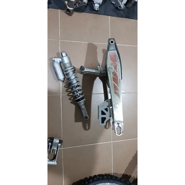 Arm Swingarm unitrak linkage  SE trail Supermoto Yamaha YZ 125 250 YZF 250 unitrak linkage monoshock