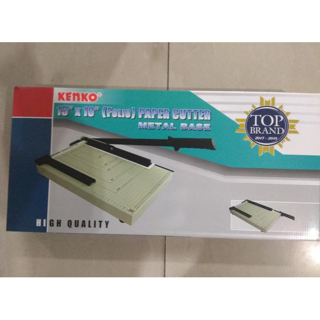 

Pemotong Kertas / Paper Cutter Joyko Folio 26Cm X 38Cm Termurah Best Seller