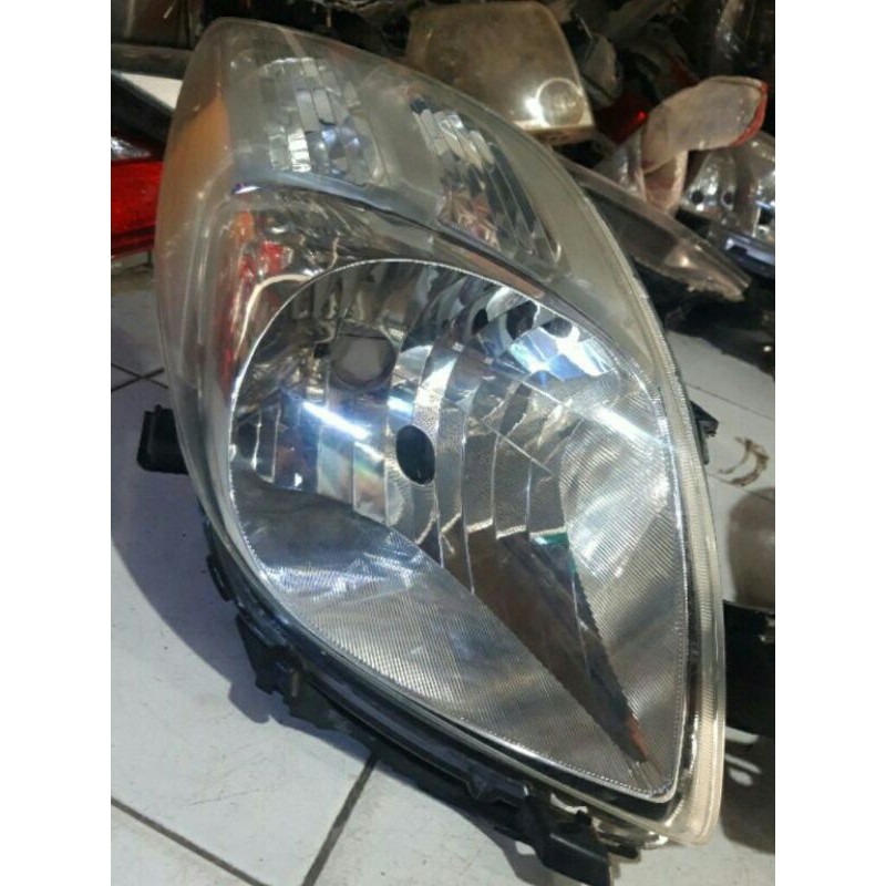 Headlamp Toyota Yaris 2005-2008