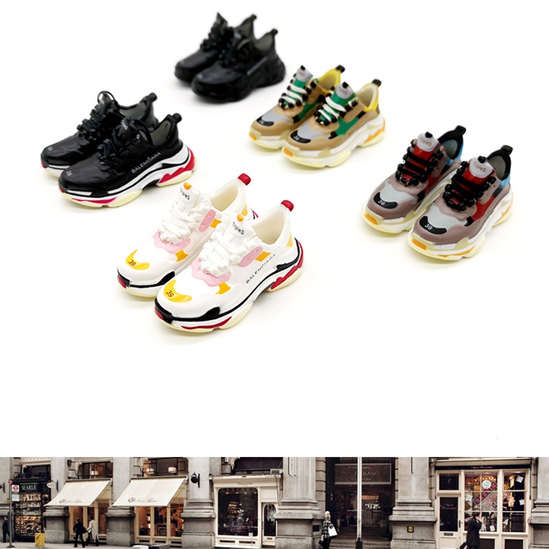 Male Keyrings Shoes 3D Mini Sneaker Sepatu Basket Model DIY Hadiah Mainan Boneka