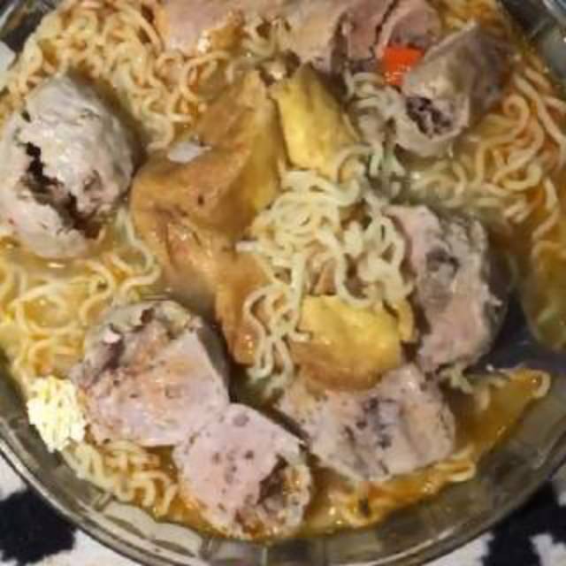 

Baso Cincang Tahu Mie Pedes