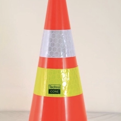 Traffic Cone Techno 0165 UK 70 cm/ Kerucut Lalu Lintas Techno