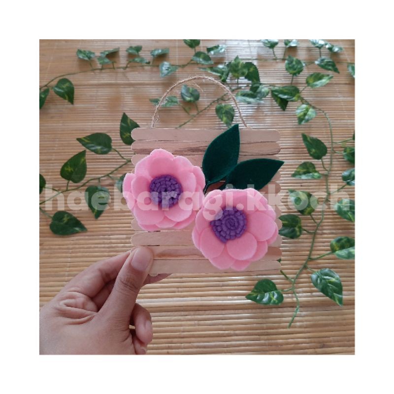 WALL DECOR/HIASAN DINDING STIK ESKRIM/HIASAN DINDING BUNGA KAIN FLANEL/SOUVENIR/CENDERAMATA
