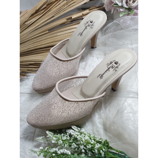 sepatu cream Siena tnggi 9cm