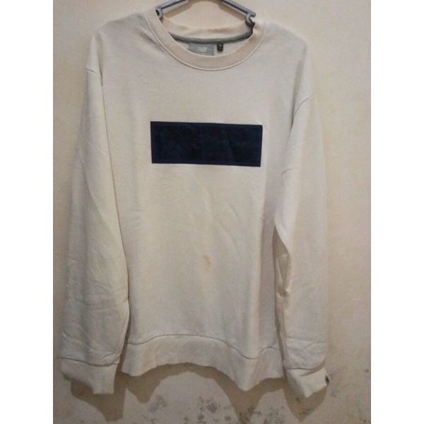 TRIFT SWEATER CREWNECK BAJU LENGAN PANJANG NEW BALANCE SECOND ORIGINAL BRANDED