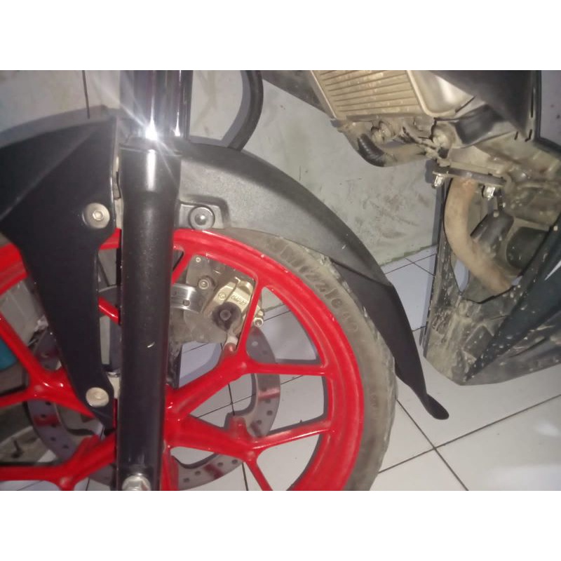 Sambungan spakbor Sepakbor depan honda sonic
