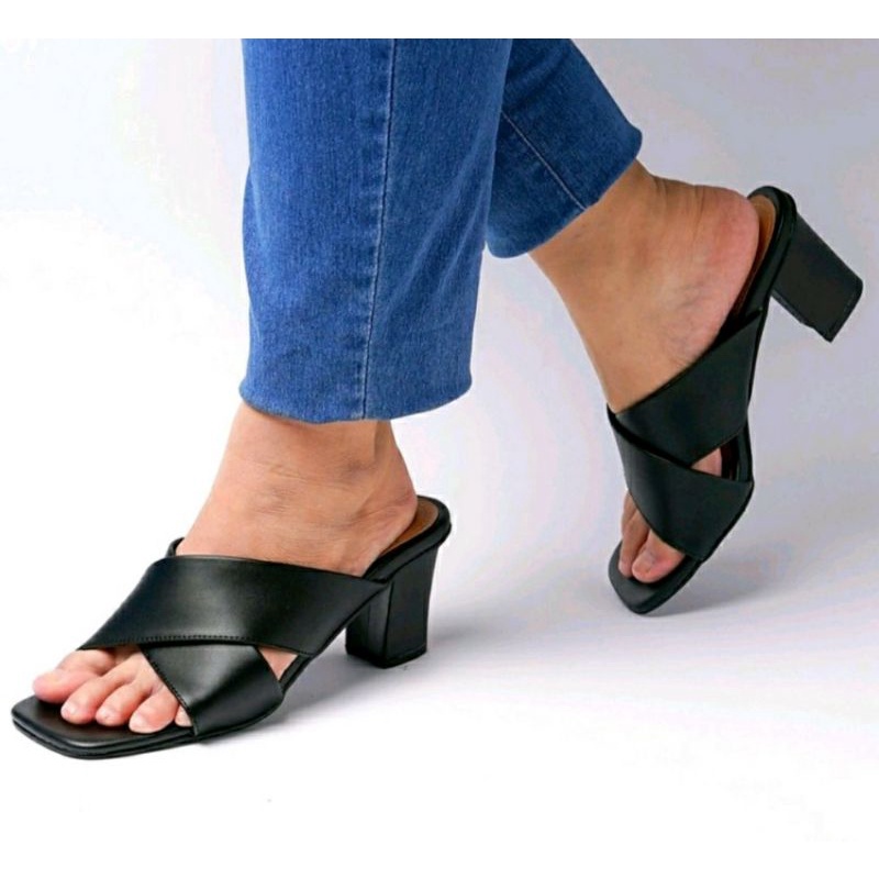 Sepatu Higheels 7cm Wanita Ukuran Besar 41-42-43-44-45 Slop Hak Tinggi Kulit Hitam Original, 42