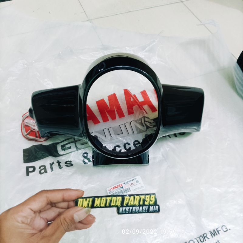 BATOK LAMPU DEPAN VESPA FAZZIO HITAM YB BEJ-F6143-00-33 ORIGINAL