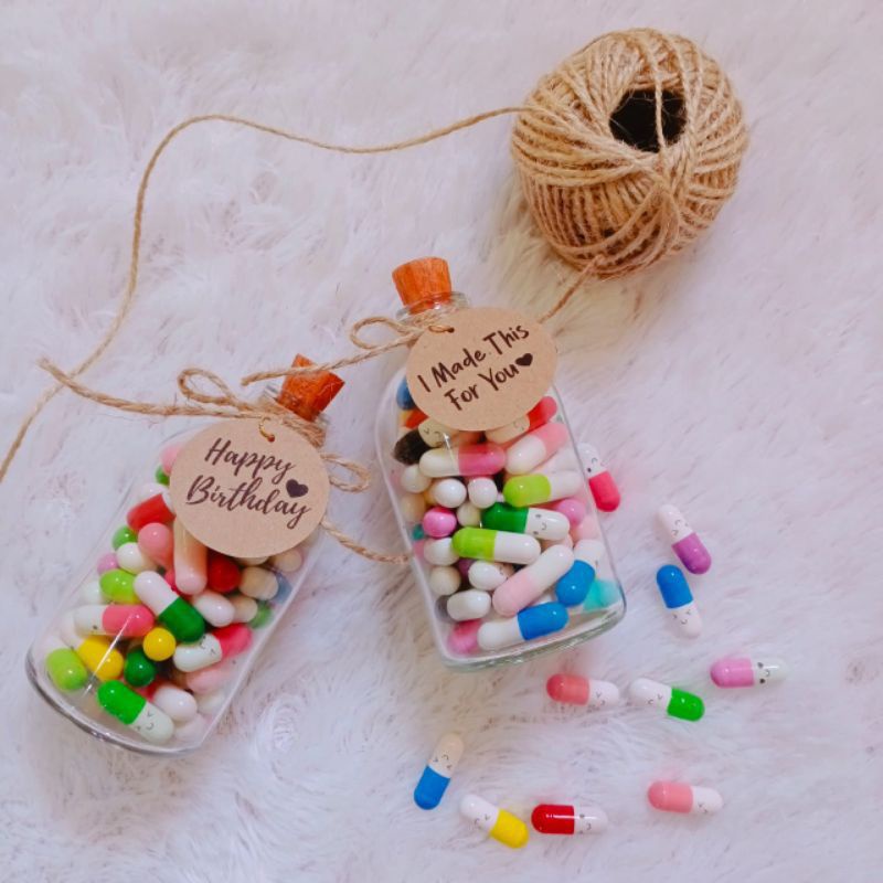 

Surat Kapsul Karakter dalam botol 100ml (bulat)