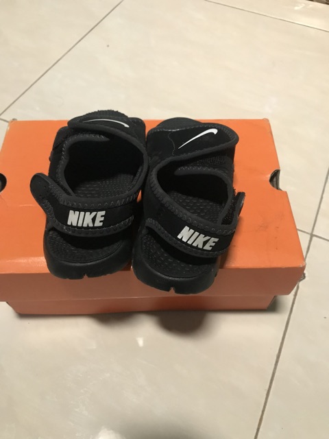 nike sepatu sandal