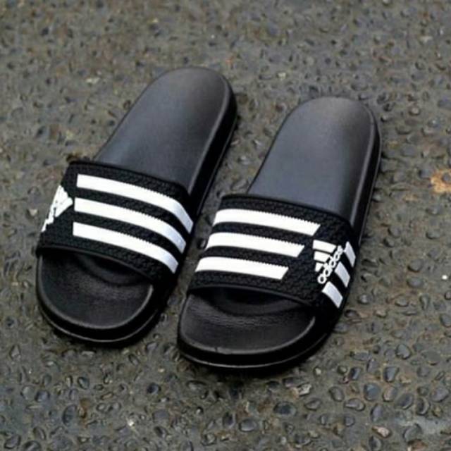 Sendal Adidas