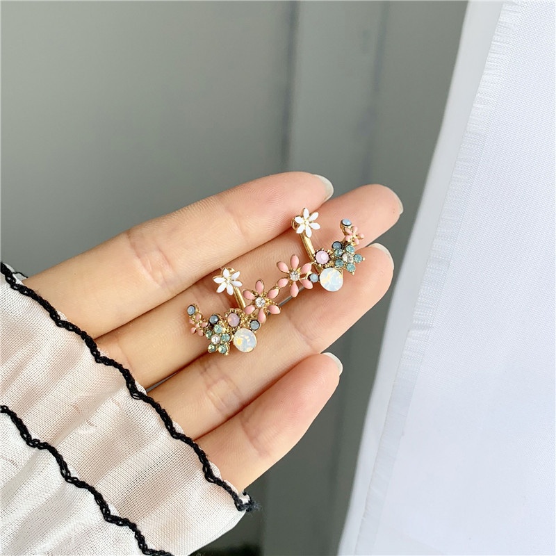 Anting Tusuk Gantung temperament Bahan Sterling Silver 925 Desain Bunga Untuk Wanita