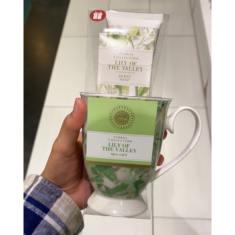 MARKS & SPENCER