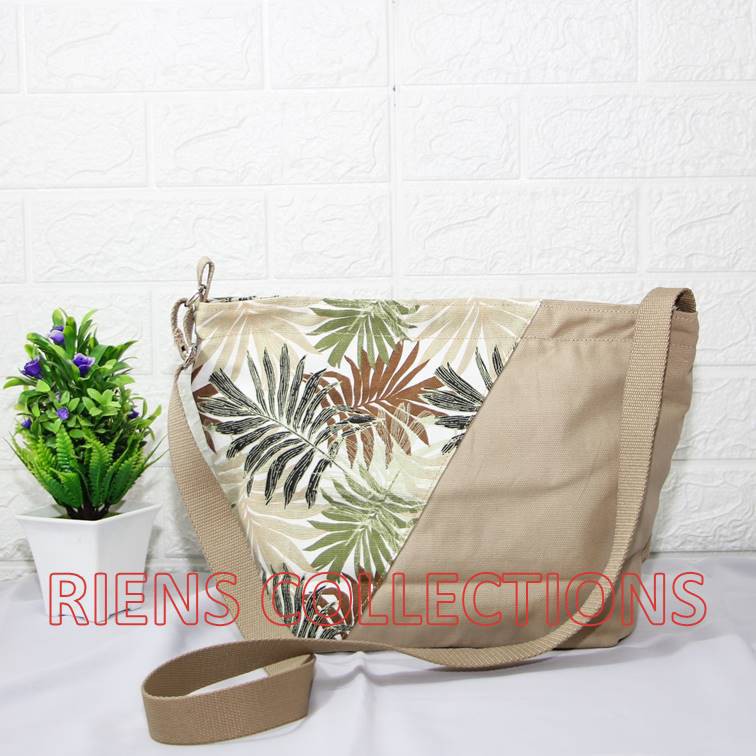 RIENS COLLECTIONS. TAS SELEMPANG SLING BAG KANVAS KOMBINASI FLORAL PALM COKLAT SLC0103