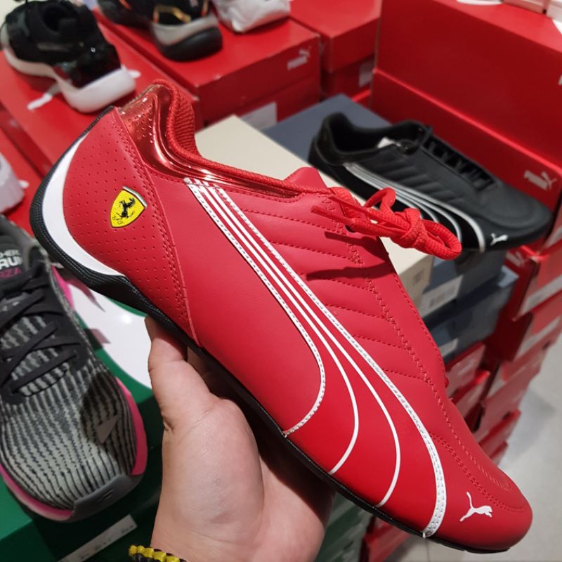 Sepatu PUMA x Ferrari LIMITED EDITION (Black & Red) Sneaker Olahraga Running Training Bola Futsal Ka