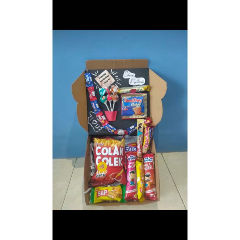 

Snackbox/box makanan/kado