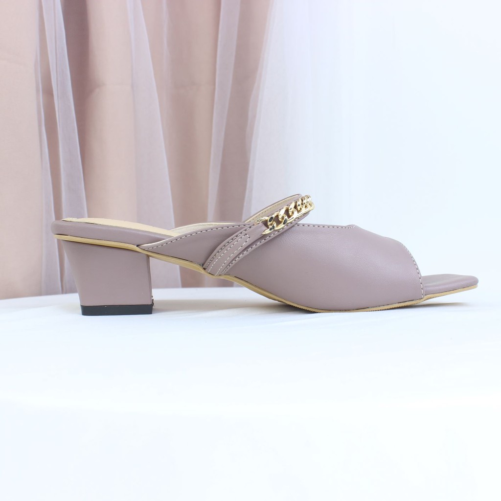 CHELSEA Heels Sandal Wanita - DLESTA