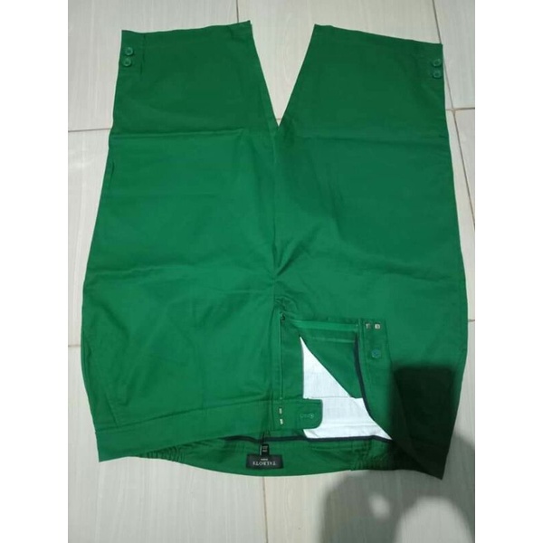 celana jumbo wanita pinggang karet warna hijau botol