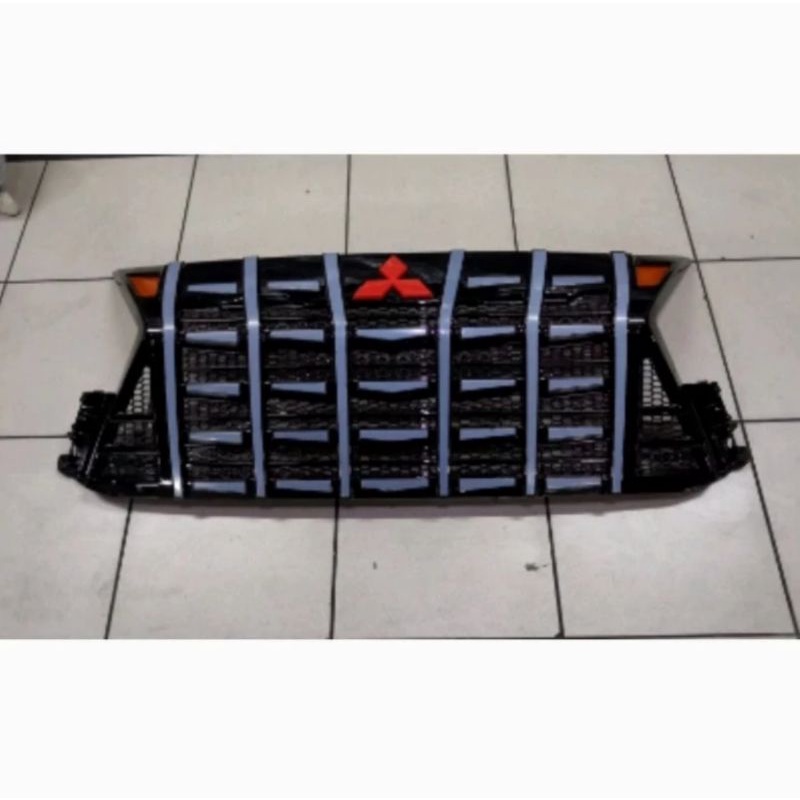 grill xpander 2022 model alphard