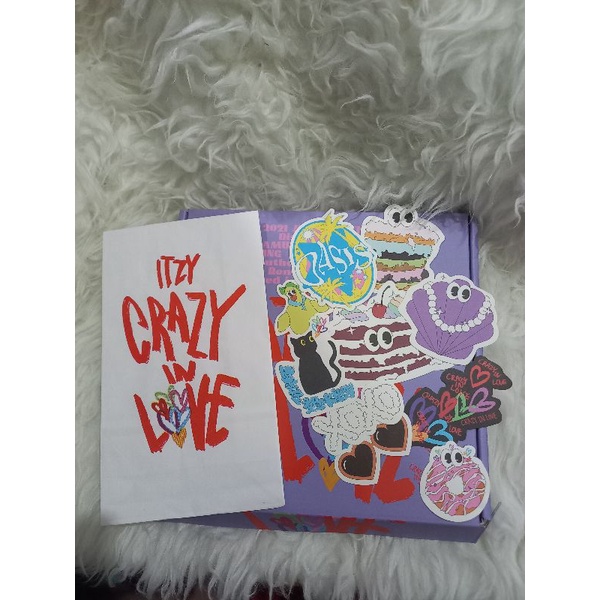 

Sticker dari album Crazy in love