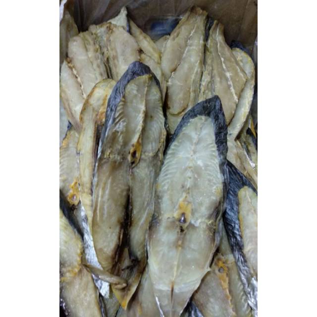 

Tenggiri Asin / Ikan Asin Tenggiri 250gr HASIL LAUT STORE