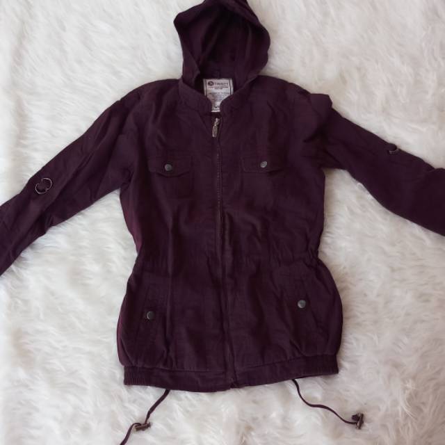 Preloved jaket triset warna ungu tua