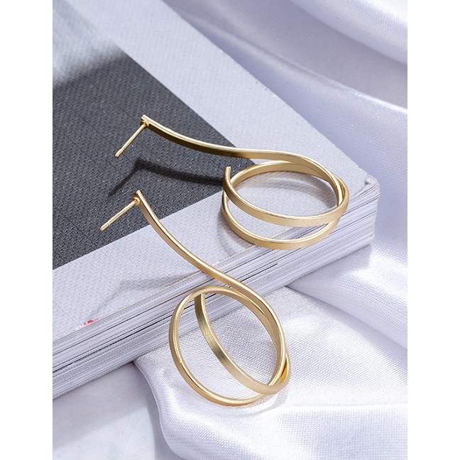 LRC Anting Tusuk Fashion Gold Geometrically Twisted Pearl Irregular Earrings F38744