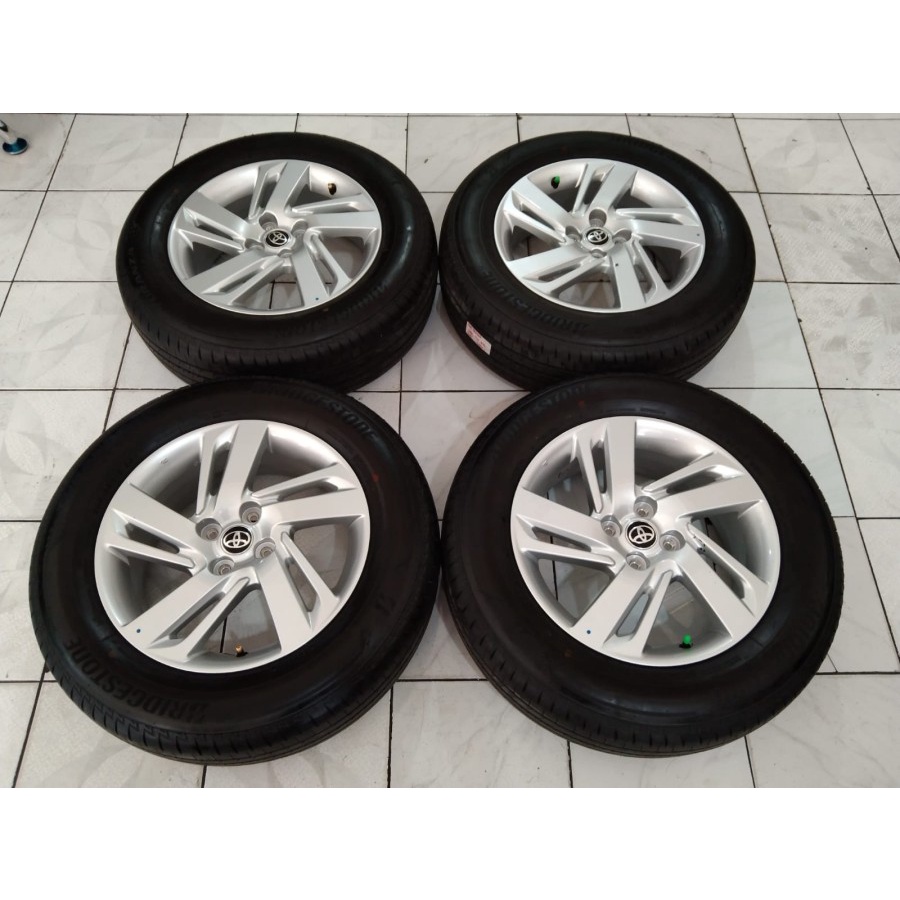 Velg Mobil Bekas Original STD RAIZE Ring 16 Lebar 6 Hole 4X100 ET40 SILVER + Ban Bridgestone  205 65 R16 Untuk Mobil Rocky Raize Mobilio Yaris