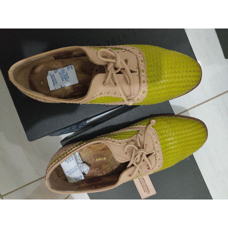 Sepatu Niluh Djelantik Preloved