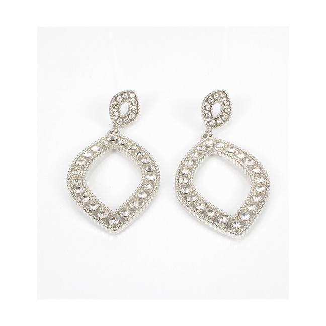 LRC Anting Tusuk Fashion Diamond-studded Marquise Earrings F71798