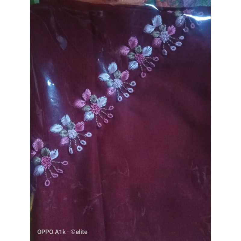 segiempat sulam bando mahkota. polycatton bellasquare hijab jilbab sulam tangan termurah